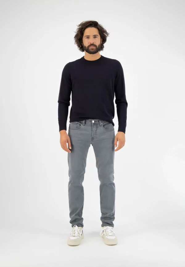 MUD JEANS - Dunn Low Tapered - 03 Grey – Image 2