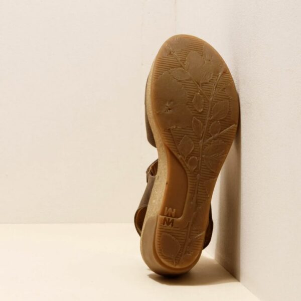 el-naturalista-sandales-n5029-leaves-plume