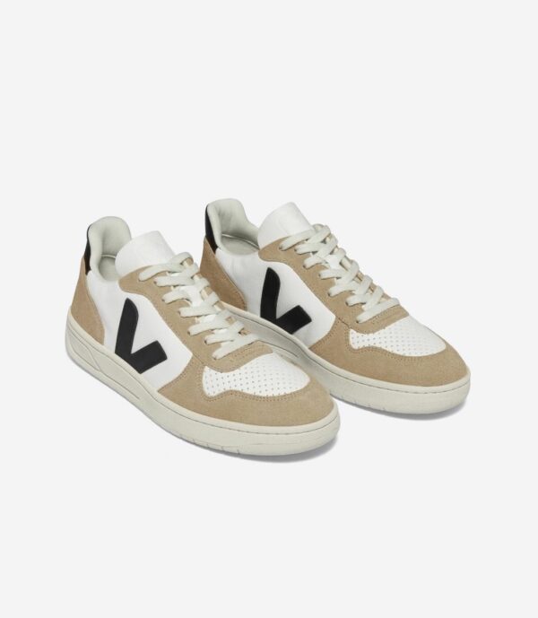 VEJA - Baskets V10 - White Black Sahara – Image 2