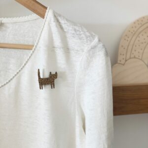 lph-broche-chat-debout-dore