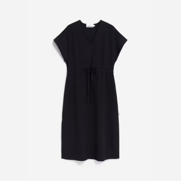 armed-maaholina-lino-black