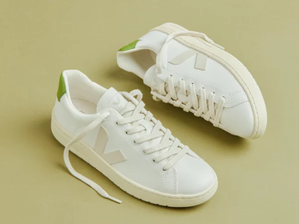 veja-urca-cwl-white-pierre-kiwi