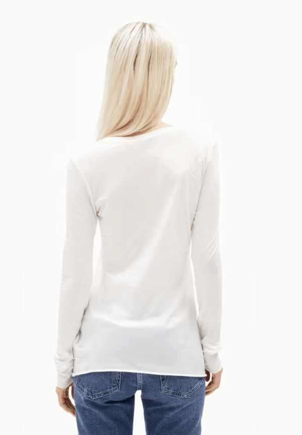 ARMEDANGELS -  Haut à manches longues Einiaara - Off white – Image 2
