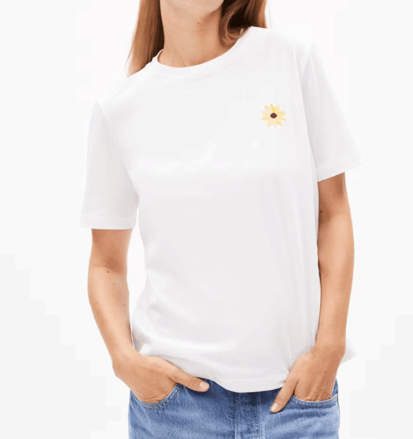 armed-lualaa-flower-white