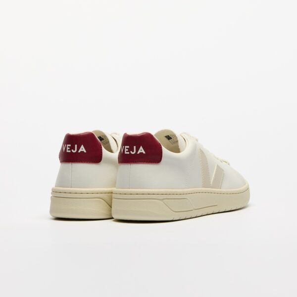 veja-urca-cwl-white-pierre-marsala