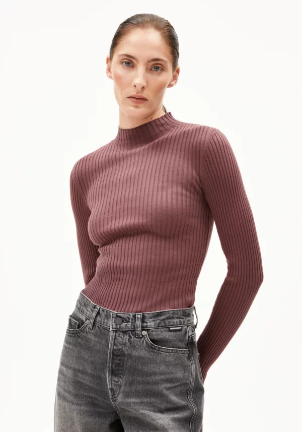 armed-alaania-knit-dark-berry