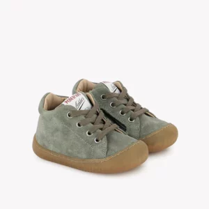 pom-dapiyaka-walk-vert