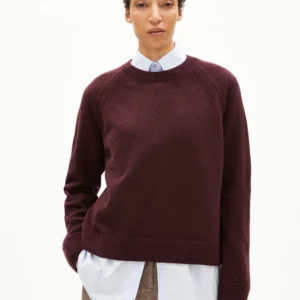 armed-liliriaa-dark-cranberry