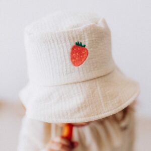 wo-embroidered-hat-ecru