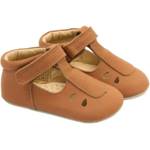 pompom-beginners-t-bar-camel