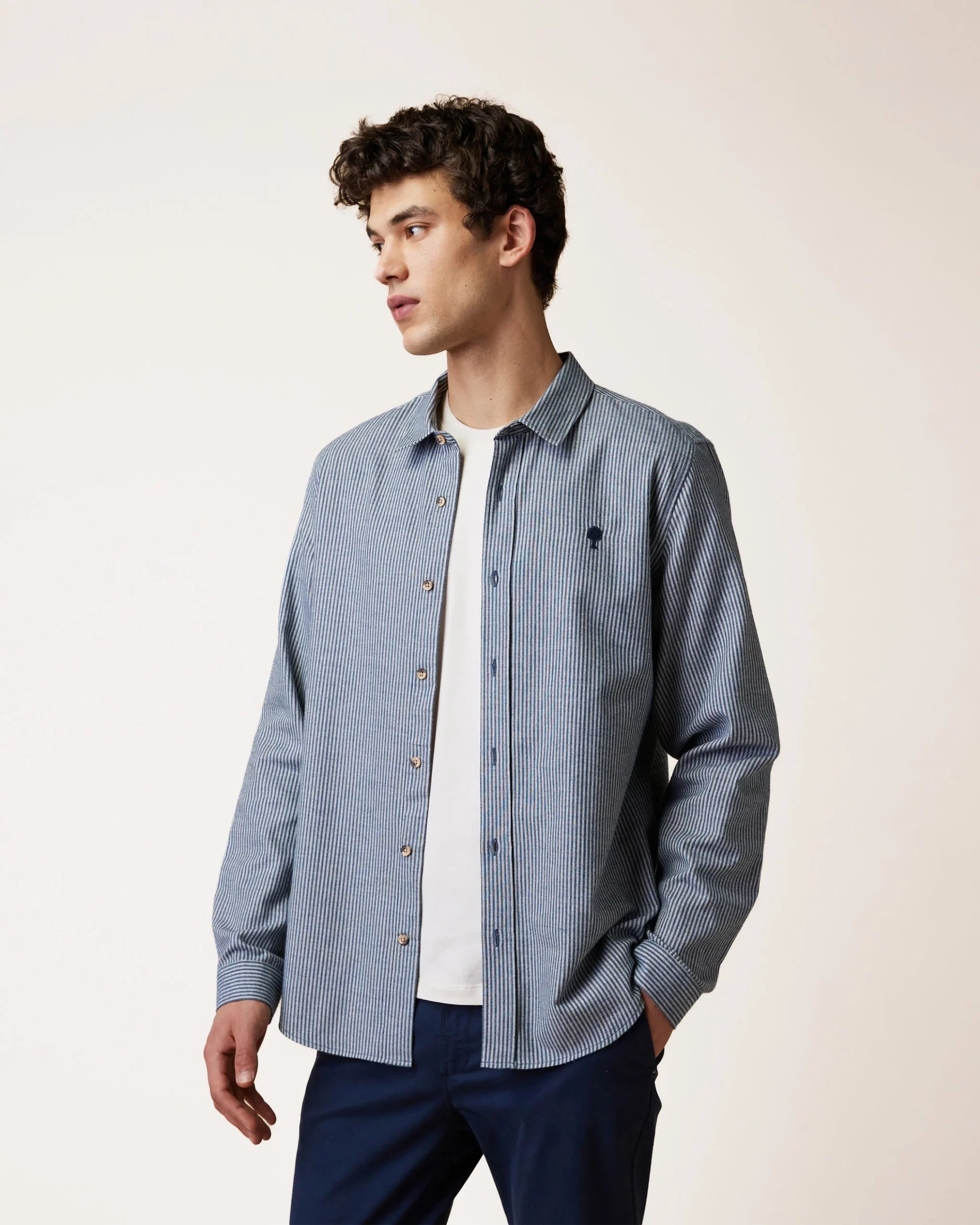faguo-chemise-homme-rayee-ecru-bleu-marine