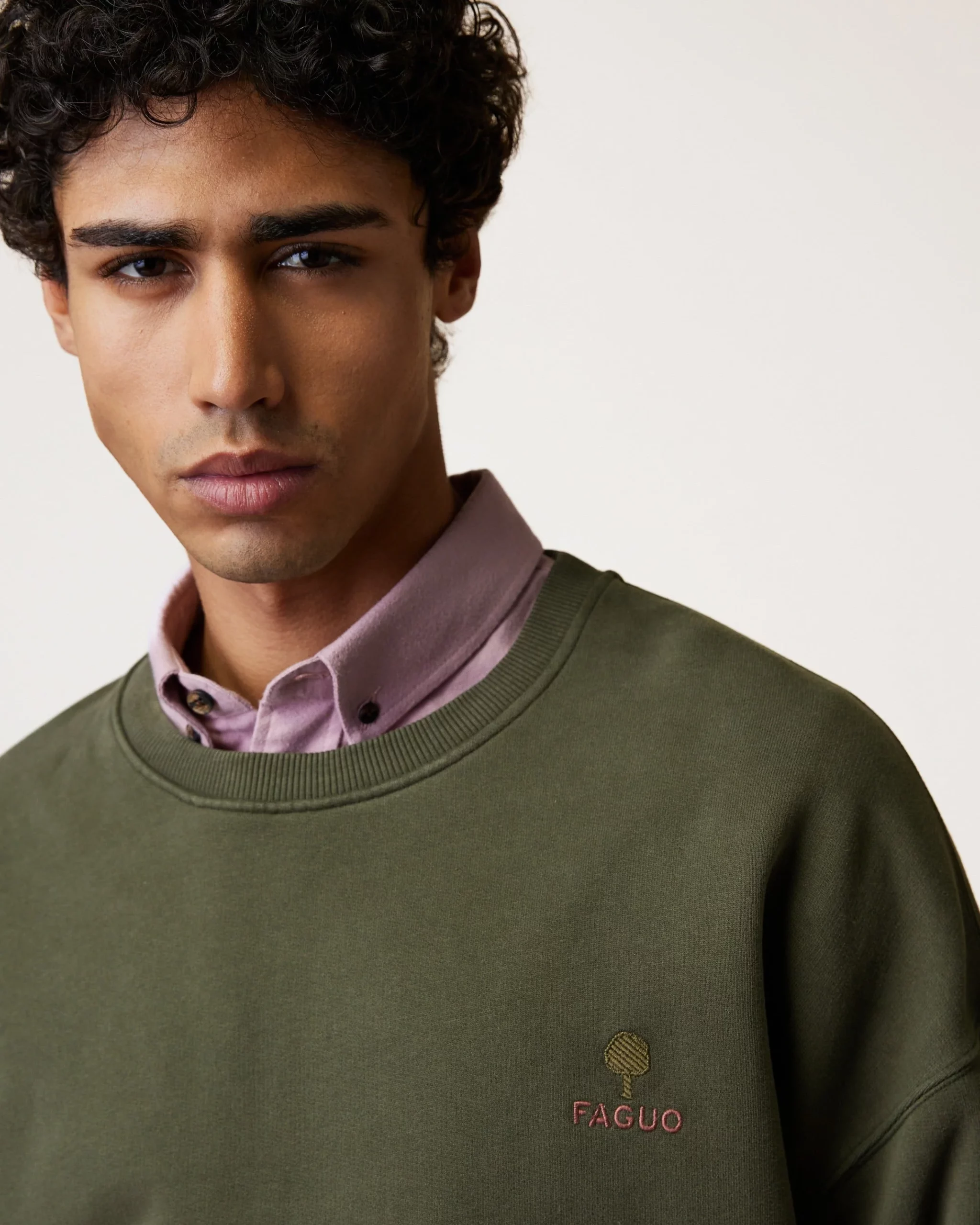 faguo-sweat-col-rond-homme-kaki-fango