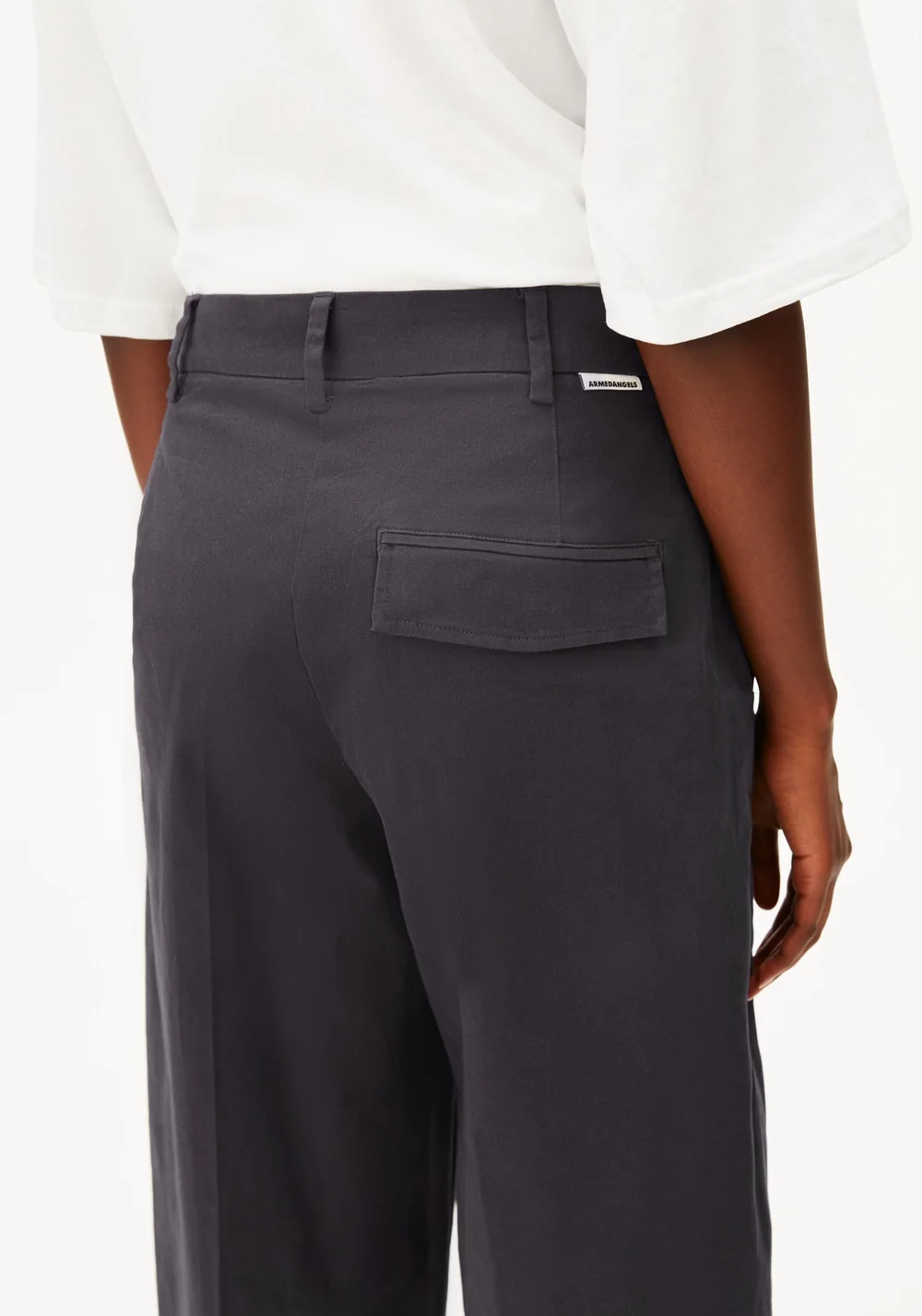 ARMEDANGELS - Pantalon Barrel - Dark Steel – Image 4